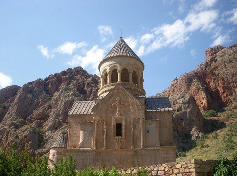 Необычные и загадочные достопримечательности Армении