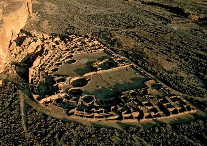 10 удивительных технологически масштабных древних построек