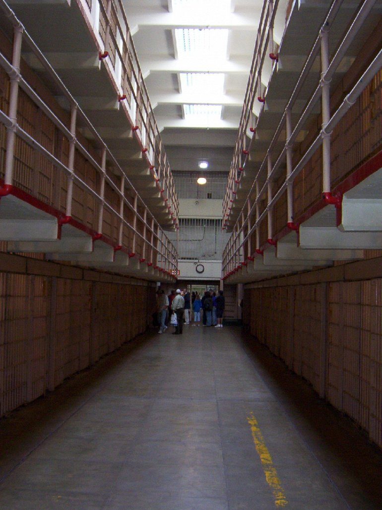 Знаменитая тюрьма Алькатрас