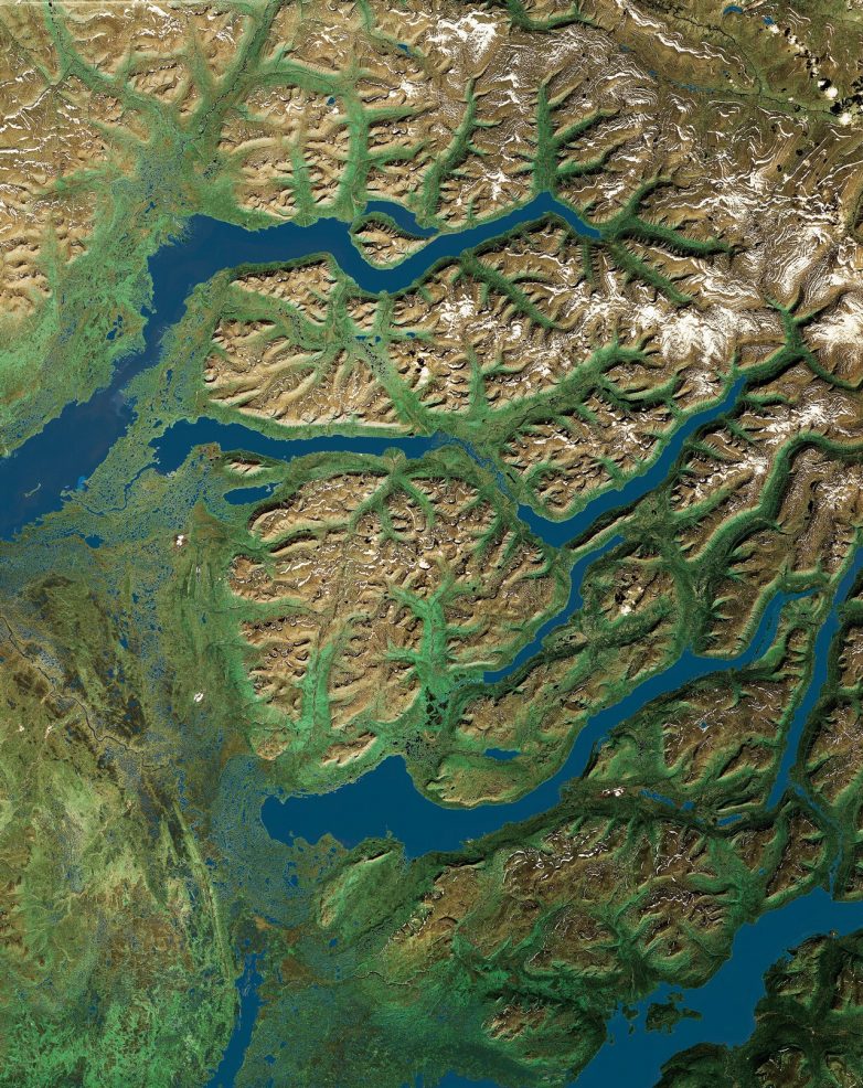 Плато Путорана - край десяти тысяч озер и тысячи водопадов