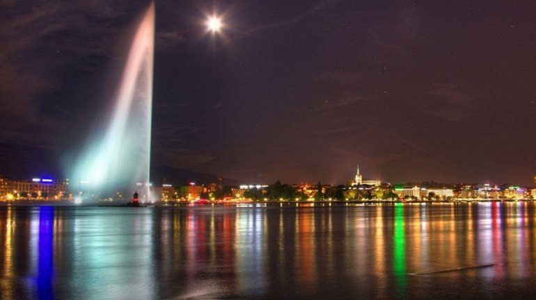 Самая известная достопримечательность Женевы - &quot;Струя воды&quot;