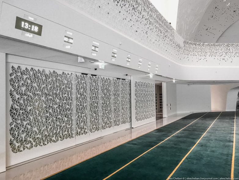 Фантастическая архитектура мечети в Дохе