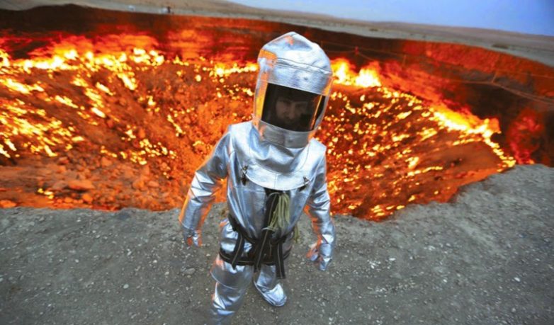 Ворота в ад: кратер в Туркменистане, который горит уже полвека