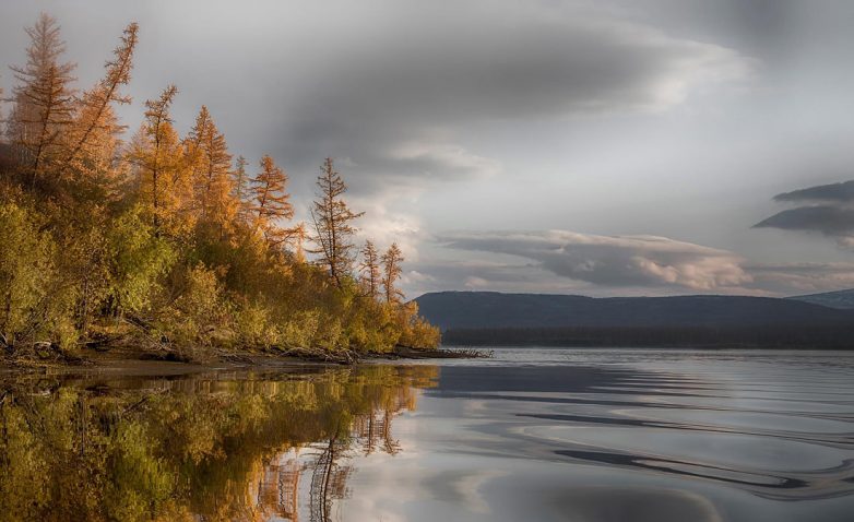 В сердце России: дикая красота озера Виви - географического центра страны