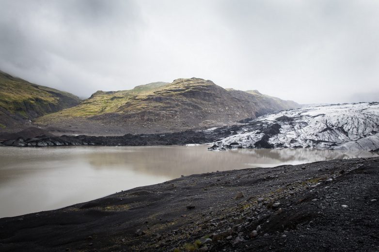Суровое очарование исландской природы
