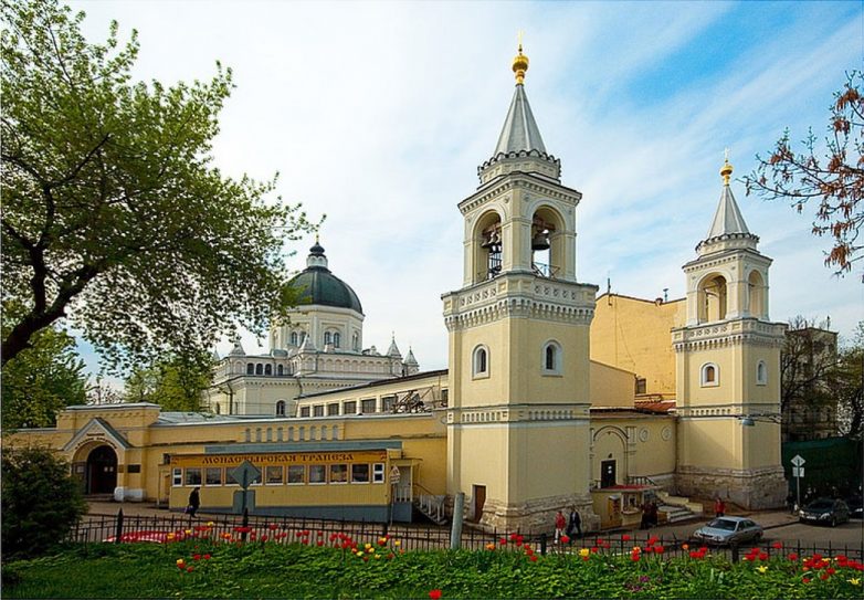 6 исцеляющих святынь российской столицы