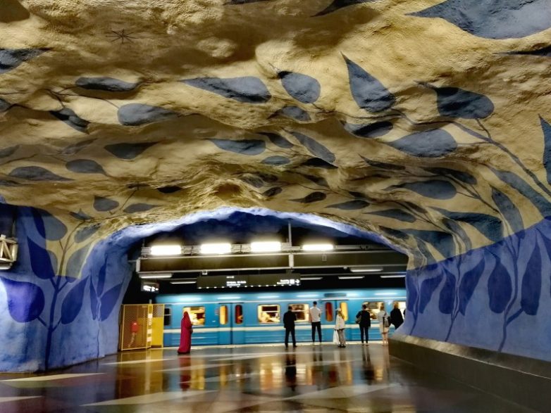 Как выглядит, пожалуй, самое дорогое метро в мире