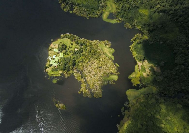 Остров в джунглях Амазонии не желаете?