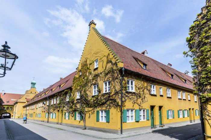 В немецком Аугсбурге сдаётся жильё за 1 евро в год