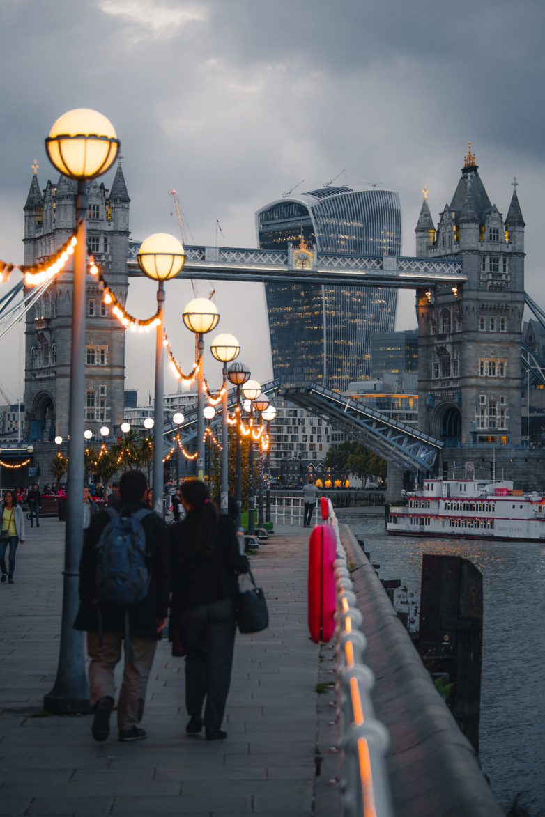 Лондон на колоритных снимках Натана Хандса