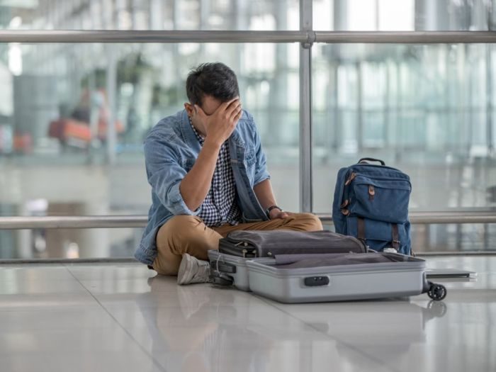 Почему не нужно обматывать чемодан плёнкой во время поездки