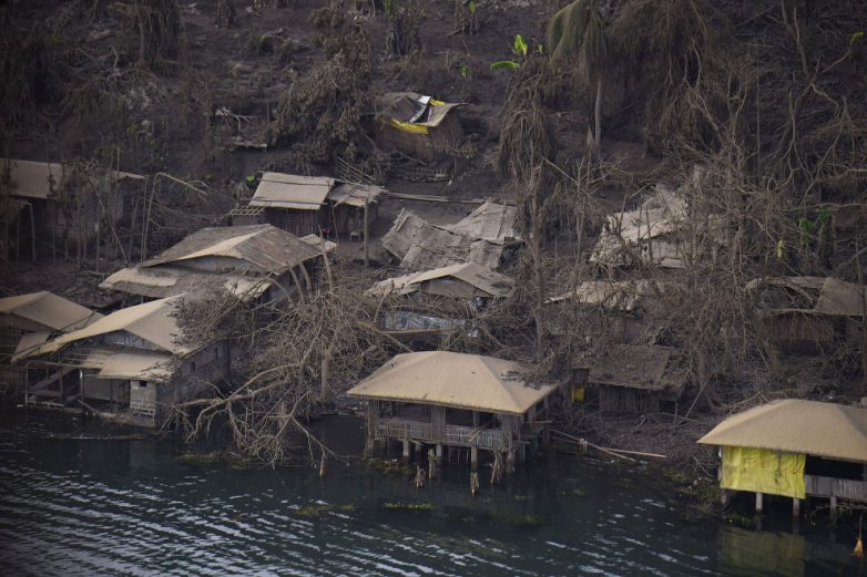 Постапокалипсис: мрачные Филиппины, присыпанные вулканическим пеплом