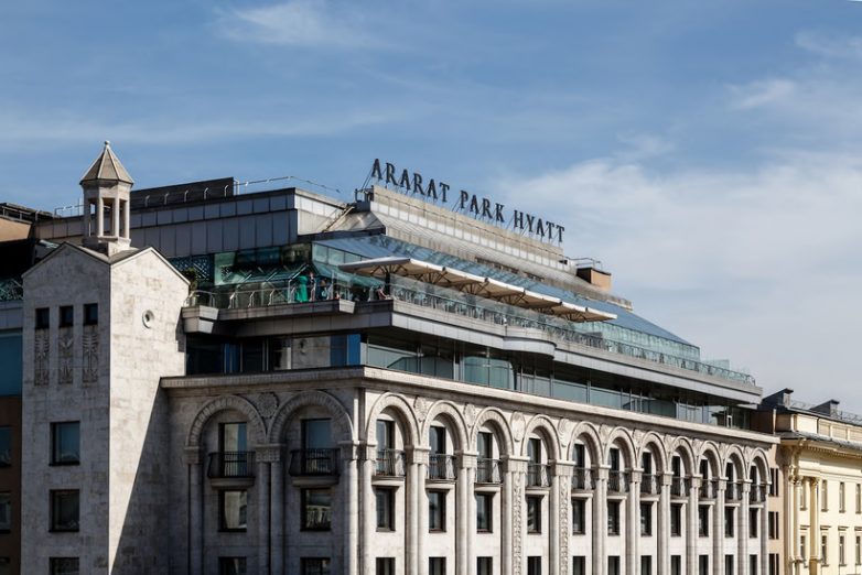 10 роскошных российских гостиниц попали в список Forbes Travel Guide