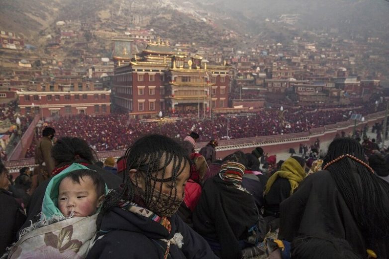 Жемчужина Тибета: Ларунг Гар — место, где Будда спустился с небес