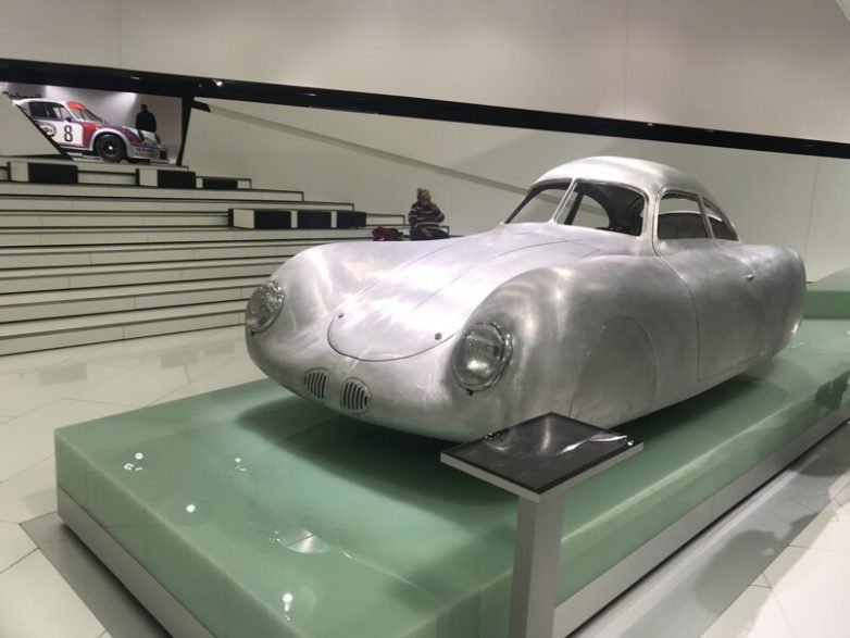 Из первых уст: музей Porsche в Штутгарте