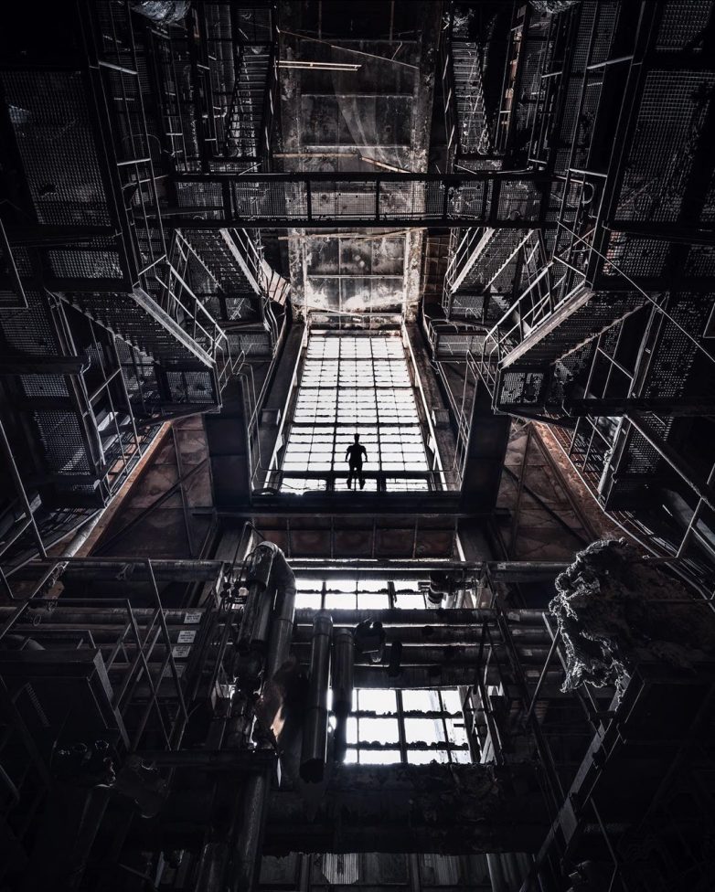 «Тёмная сторона» городов на концептуальных снимках Йеруна ван Дама