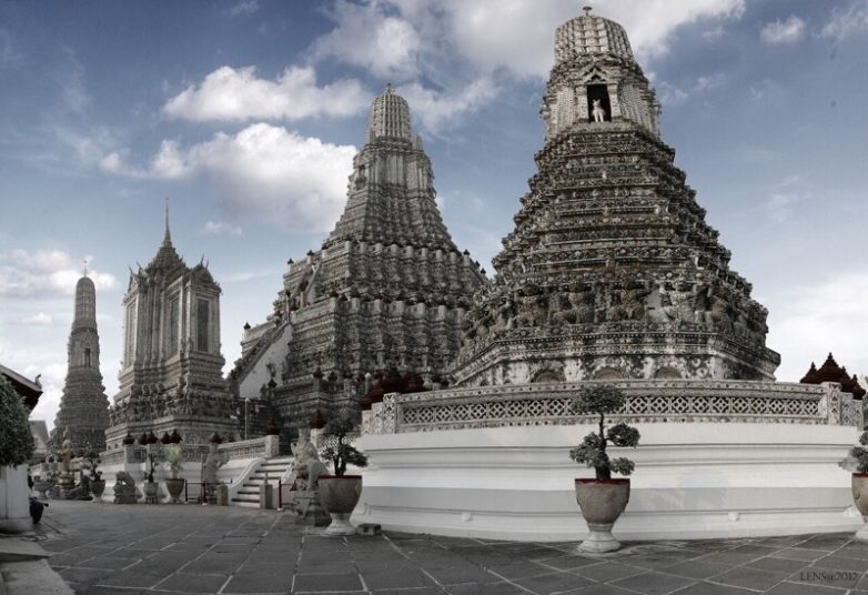 Совершенно неземной храм Ват Арун в Таиланде, от одного вида которого захватывает дух