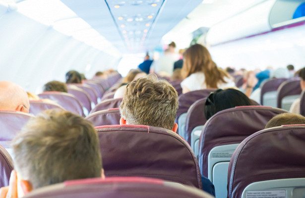 Как бесплатно проникнуть в бизнес-класс на самолёте