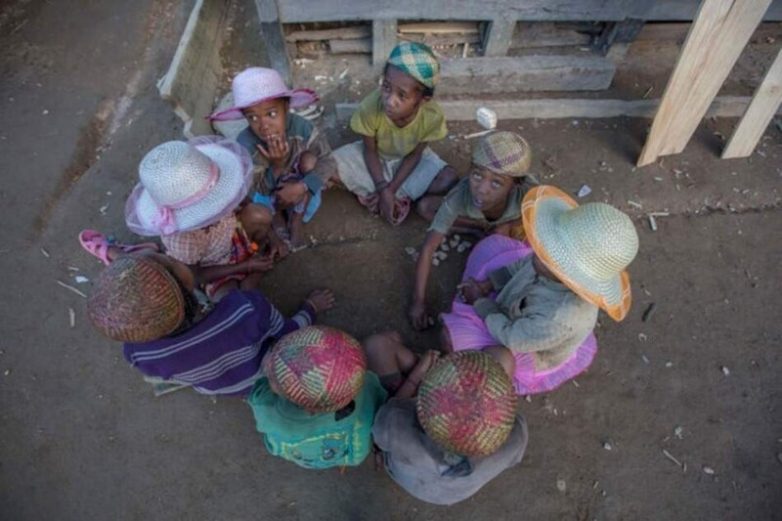 Колоритная жизнь мадагаскарской деревеньки на фото