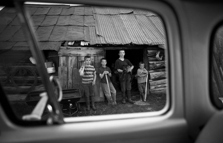 Чёрно-белая Америка: взгляд из окна пикапа