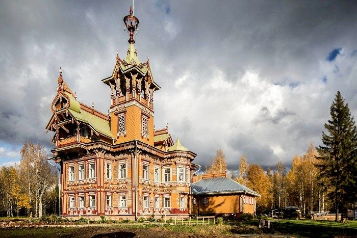 7 потрясающих нестандартных отелей, в которых можно отдохнуть в России