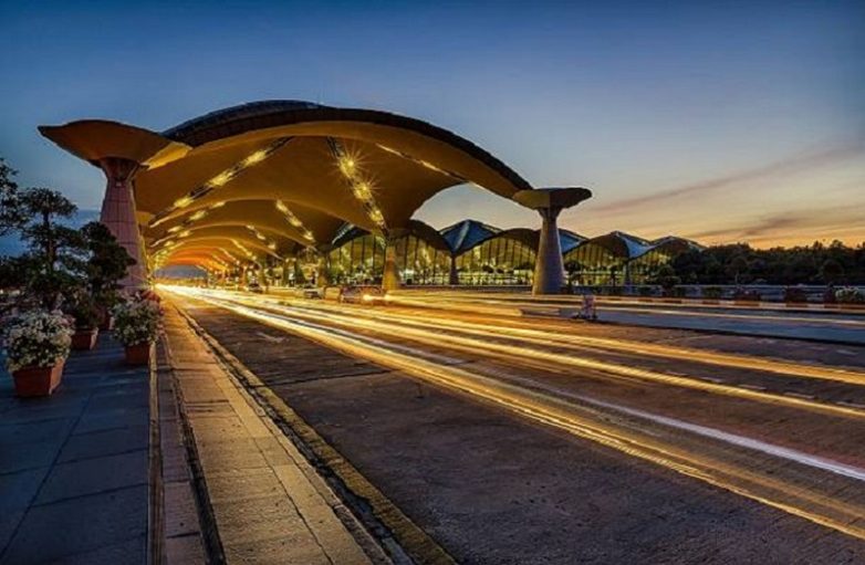 10 необычных аэропортов, которые являются настоящими достопримечательностями своих городов