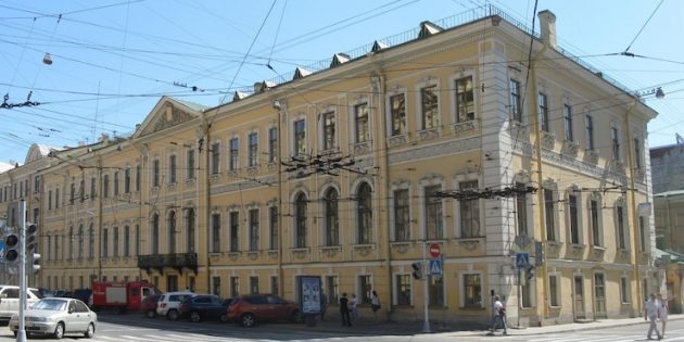 6 знаковых мест Санкт-Петербурга, которые точно оценят любители литературы