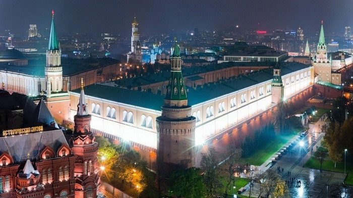 Тайны Московского Кремля: 8 интересных фактов о главной столичной достопримечательности