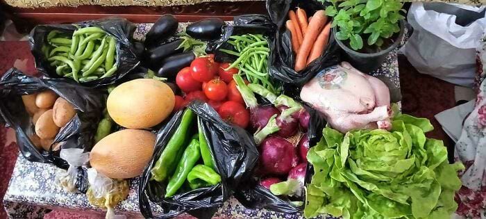 Эти люди показали, сколько стоят продукты там, где они живут