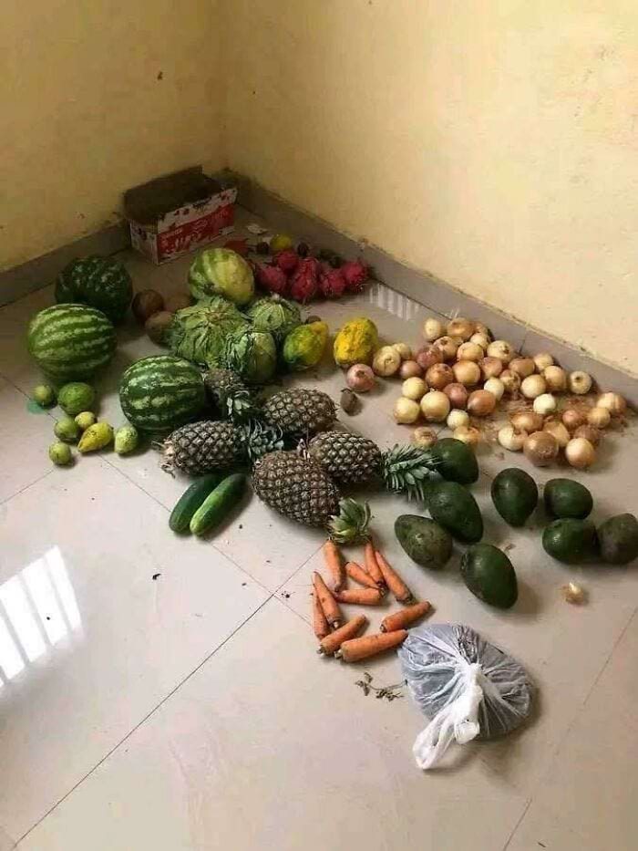 Эти люди показали, сколько стоят продукты там, где они живут