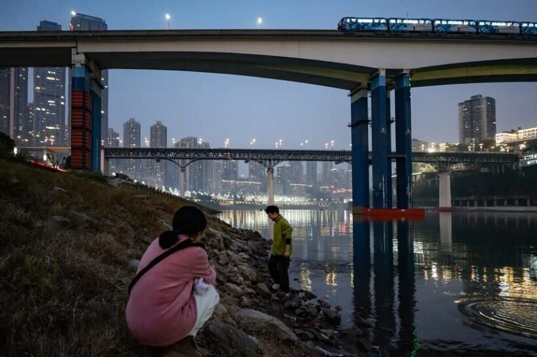 Фото из самого большого города планеты