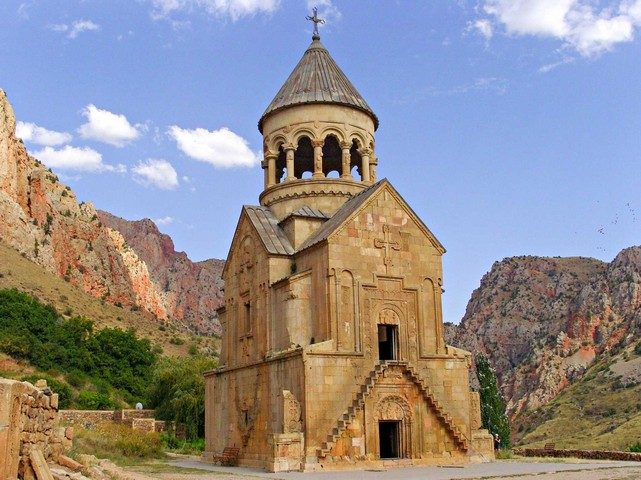 Монастырь Нораванк в Армении