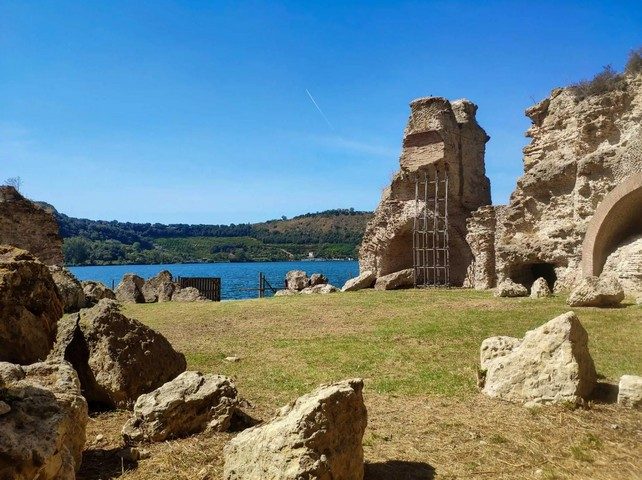 Озеро Авернус