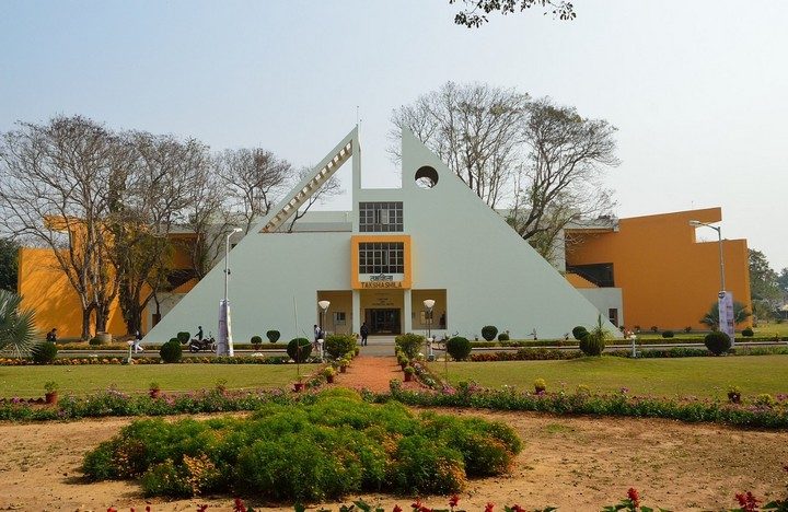 Каким мог быть первый университет мира