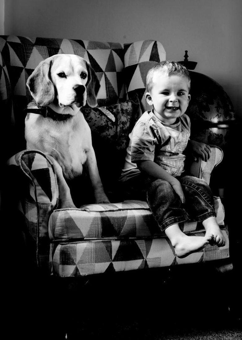 Мальчик и собака