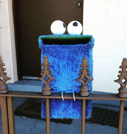 Весёлые почтовые ящики / Приколы