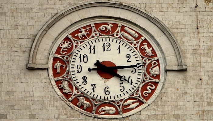 Симферополь часы
